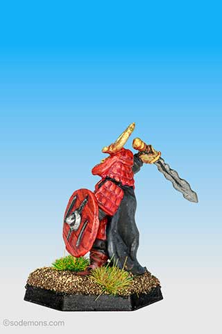 HBG13 Hobgoblin Sub-Chief w. Kris-Bladed Sword