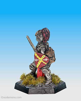 FTF94 Female Paladin with Plumed Helmet