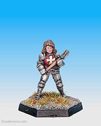 Armoured Female Cleric with 2 Handed Mace (C03C1-1)